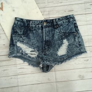 Forever 21 womens 27 distressed denim shorts